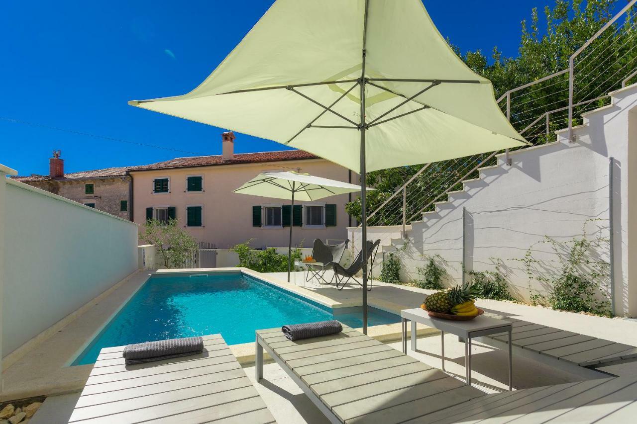 Casa Mia Apartments Premantura Exterior photo